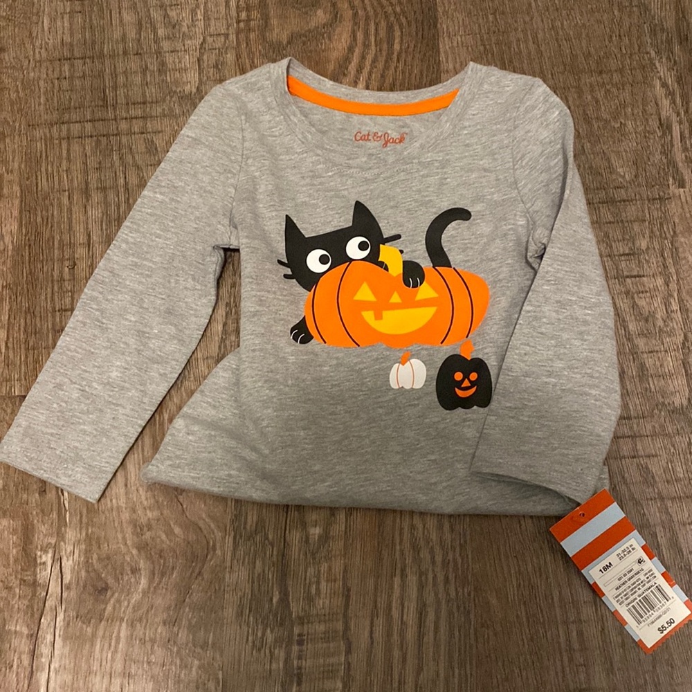 NWT Halloween graphic LS tee
